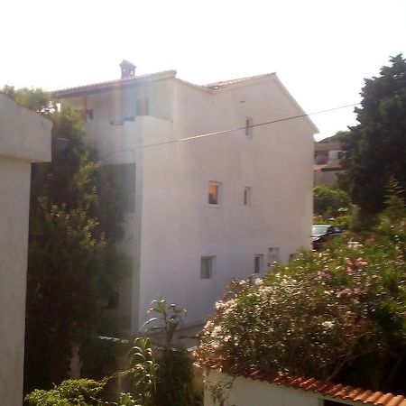 פרמנטורה Apartments And Rooms Camelia מראה חיצוני תמונה