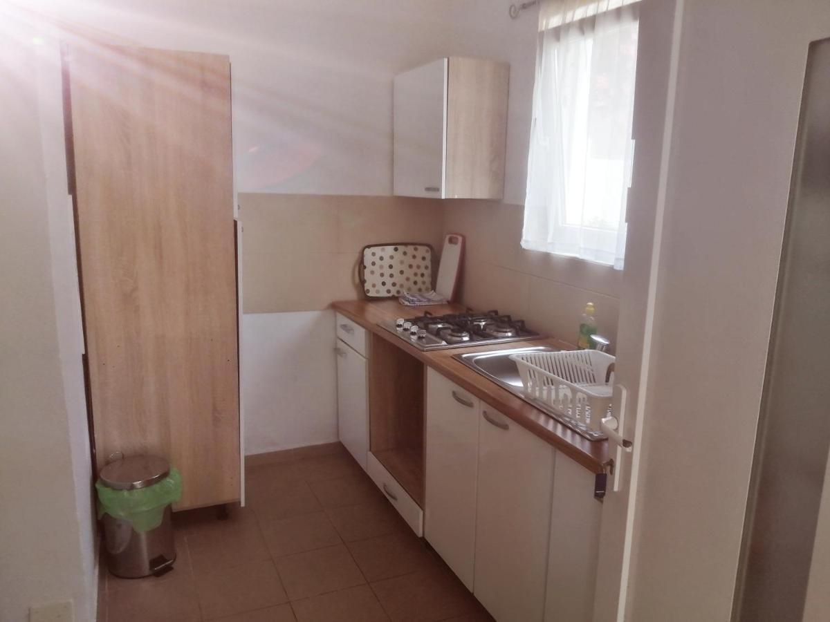 פרמנטורה Apartments And Rooms Camelia מראה חיצוני תמונה