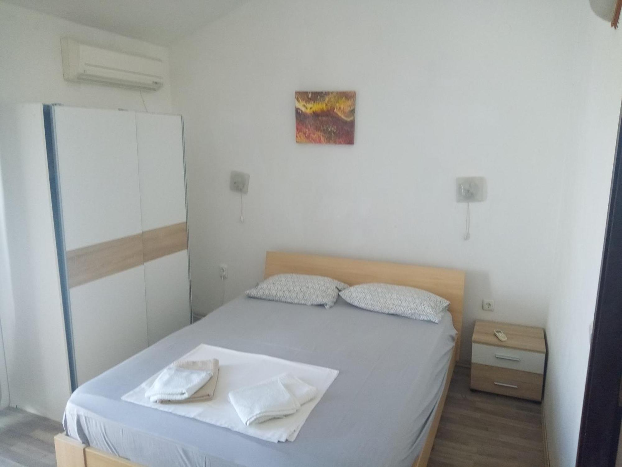 פרמנטורה Apartments And Rooms Camelia חדר תמונה