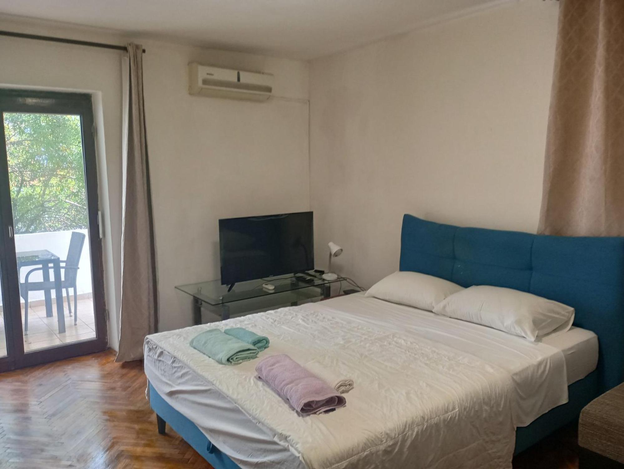 פרמנטורה Apartments And Rooms Camelia מראה חיצוני תמונה