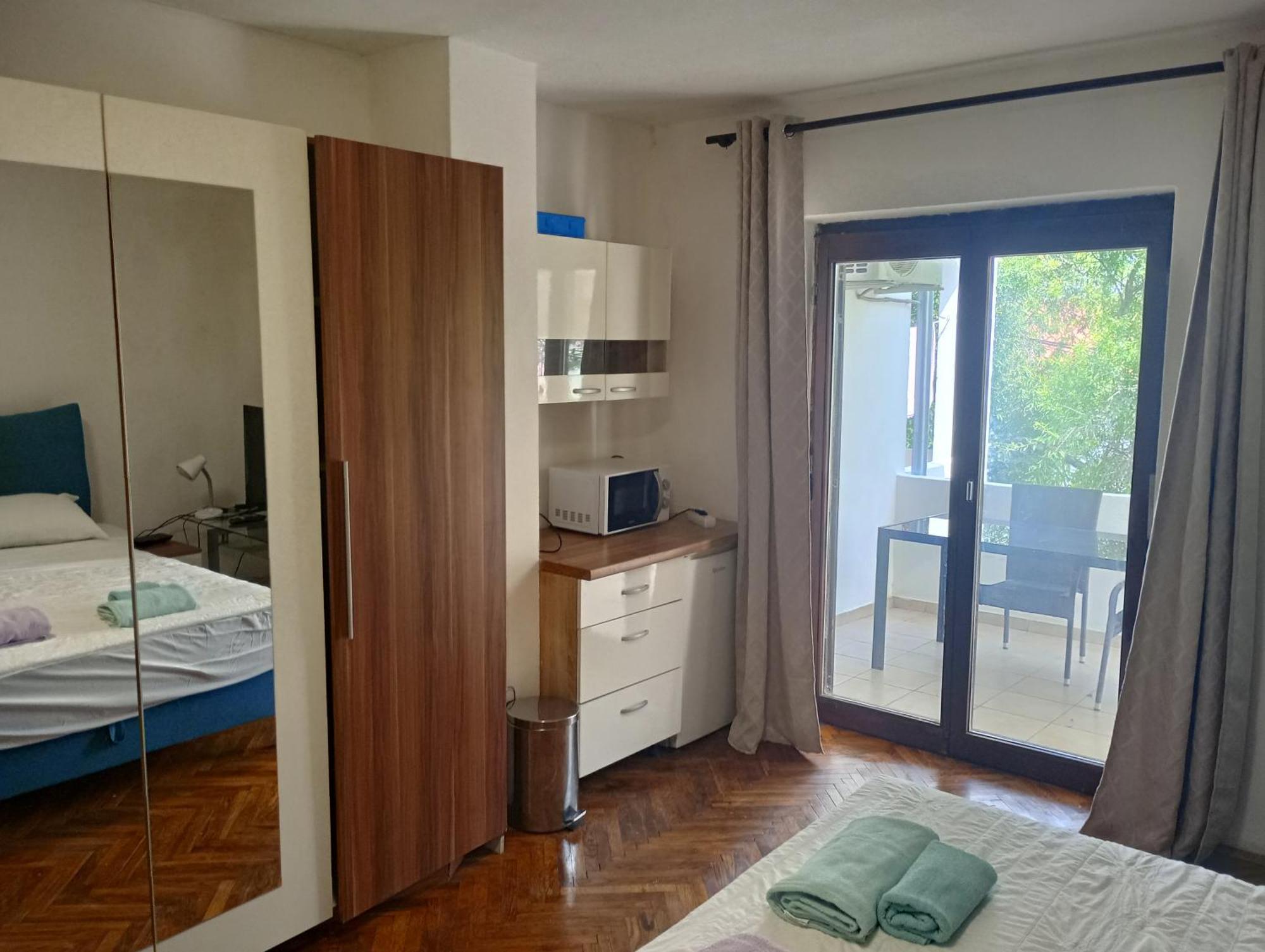 פרמנטורה Apartments And Rooms Camelia מראה חיצוני תמונה