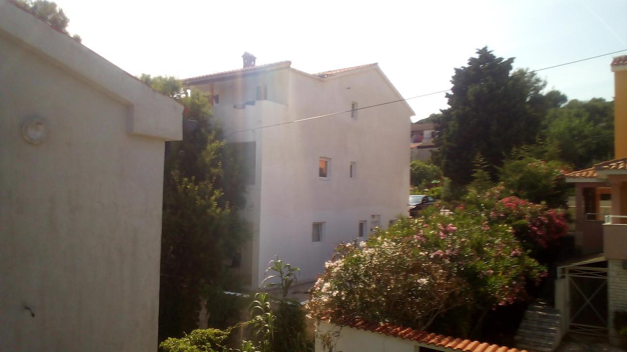 פרמנטורה Apartments And Rooms Camelia מראה חיצוני תמונה